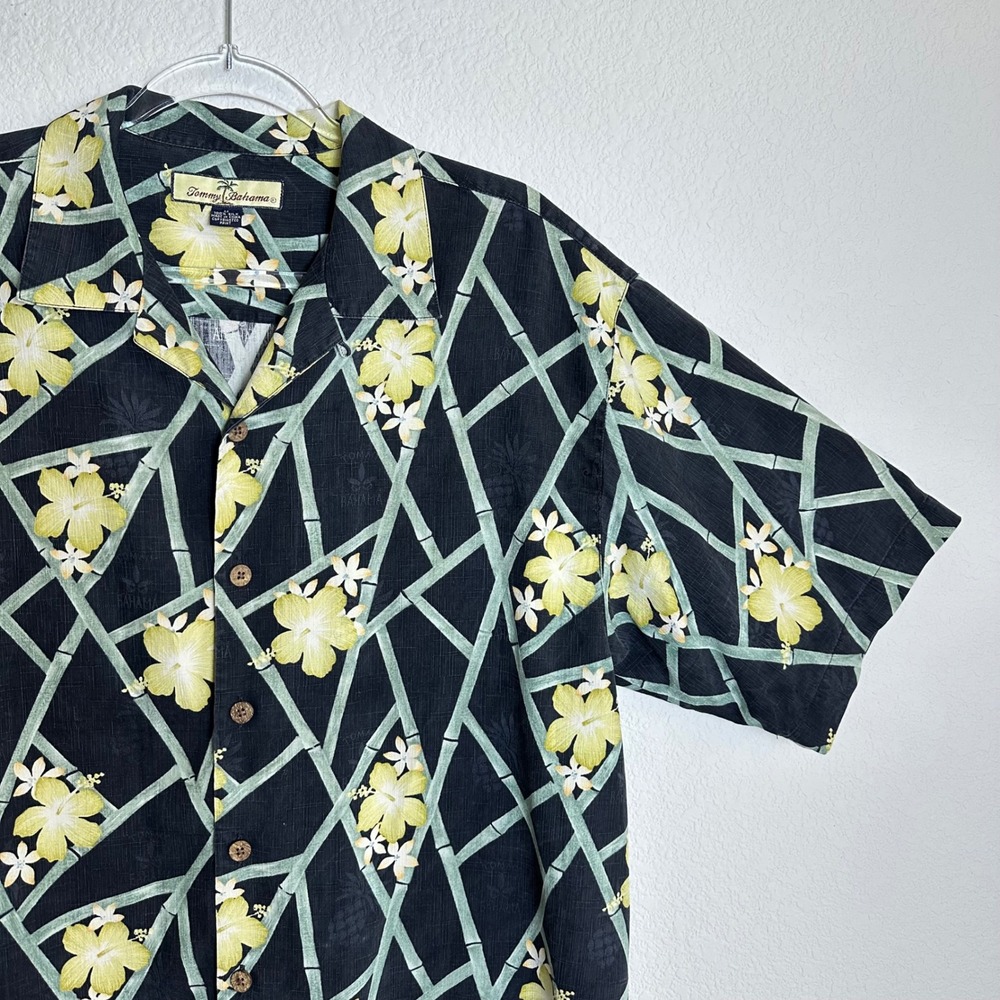 Tommy Bahama Mens Silk‎ Camp Shirt Black Bamboo Hibiscus Floral Print M SHORT